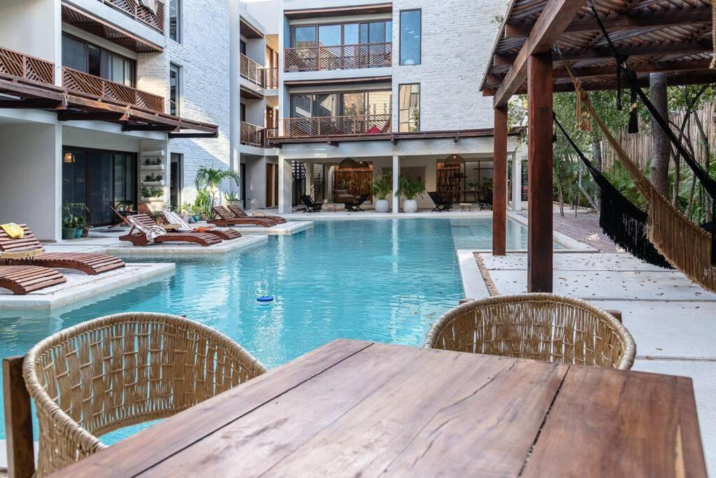 Tanah Vikas Luxury 1bd In Aldea Zama Access * Tulum